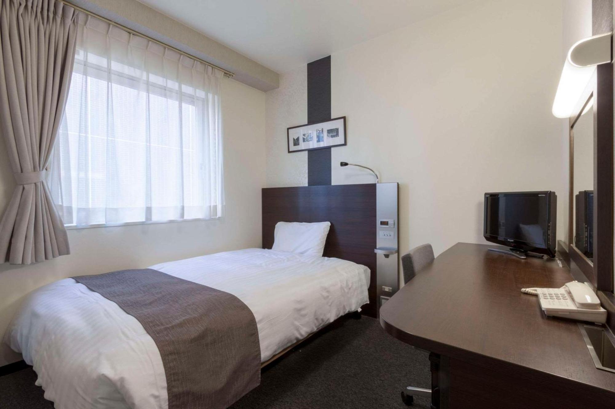 Comfort Hotel Sendai East Exterior photo